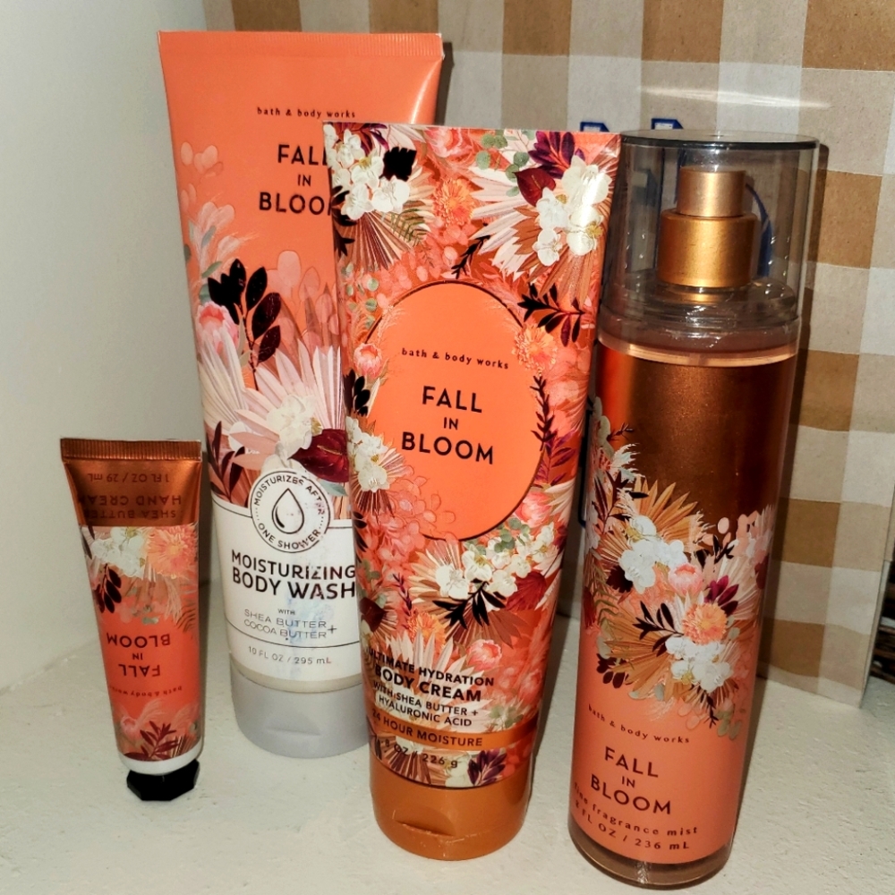 Bath & Body Works Fall in Bloom Bundle